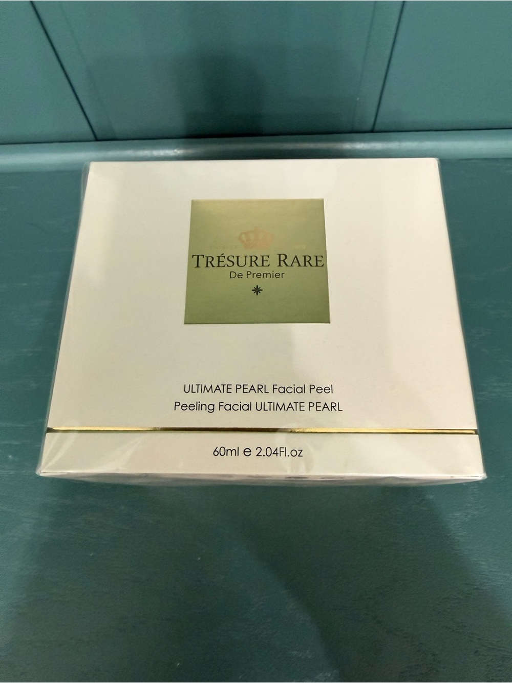 Trésure Rare Ultimate Pearl Facial Peel — White
